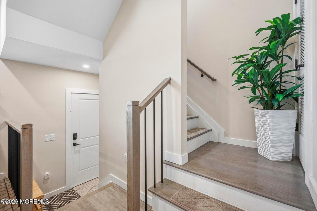 333 First Street - Photo 3