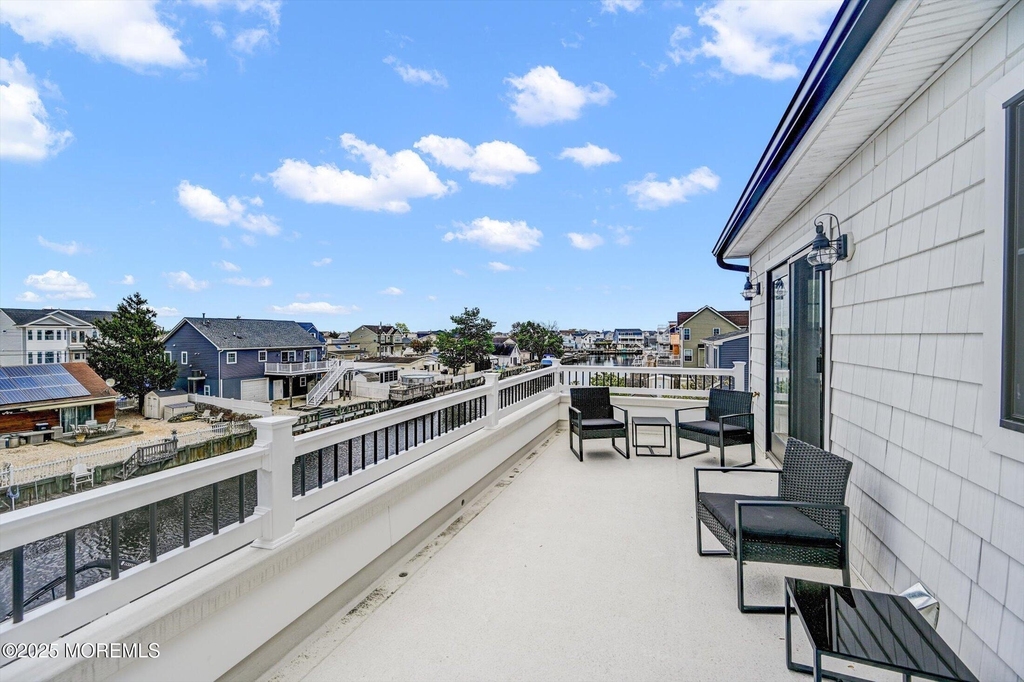 104 Lawrence Drive - Photo 21