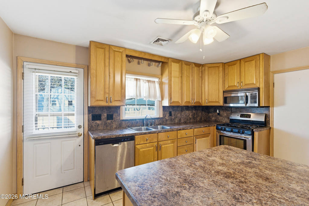 603 Carol Avenue - Photo 8