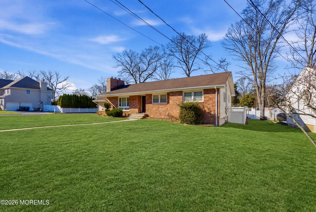 603 Carol Avenue - Photo 2