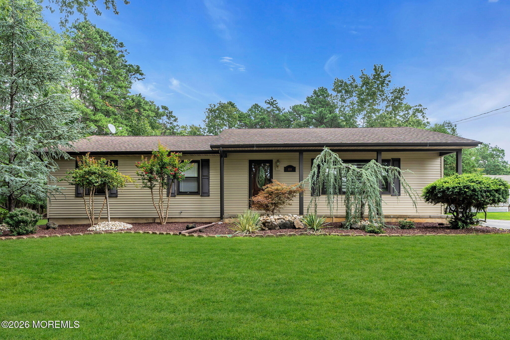 819 Harmony Road - Photo 0
