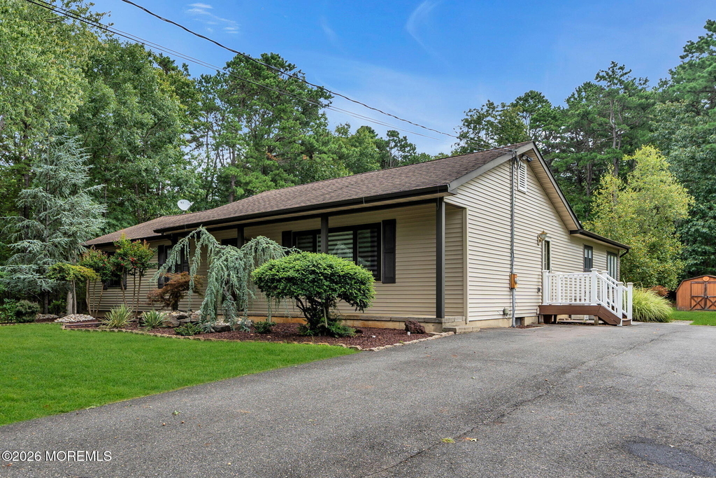 819 Harmony Road - Photo 1