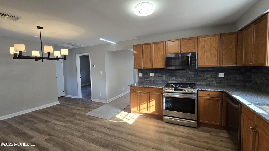 554 Lillie Road - Photo 9