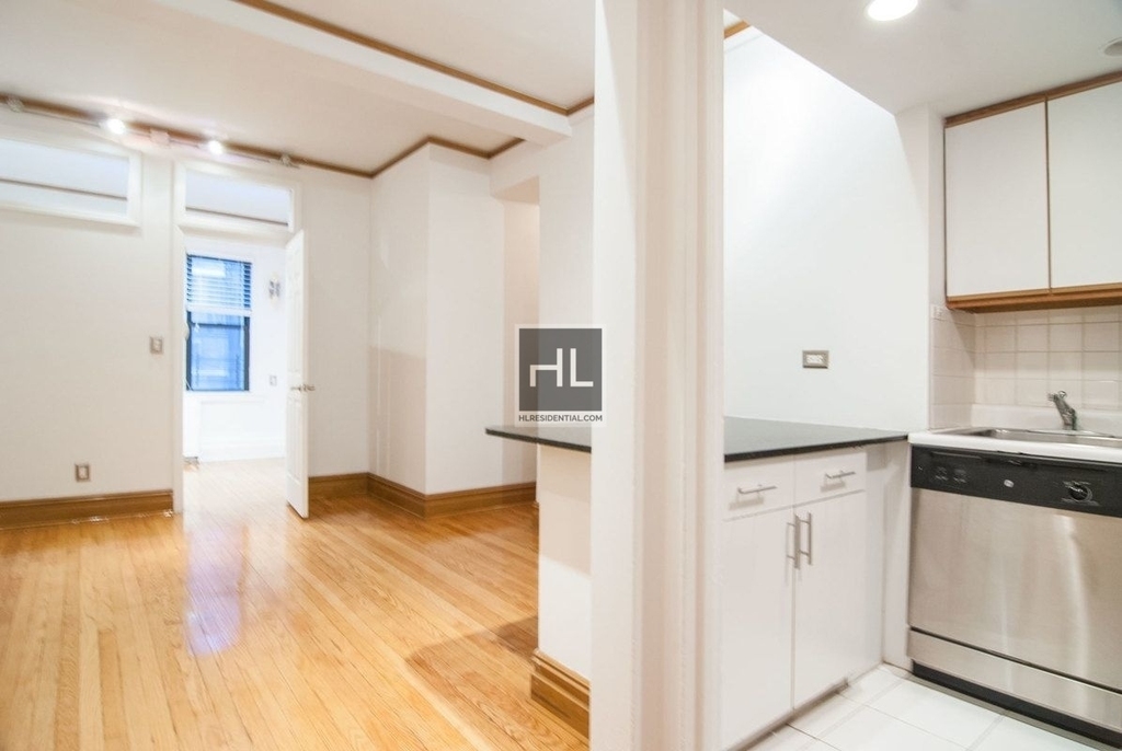 West 58th Street - Photo 2
