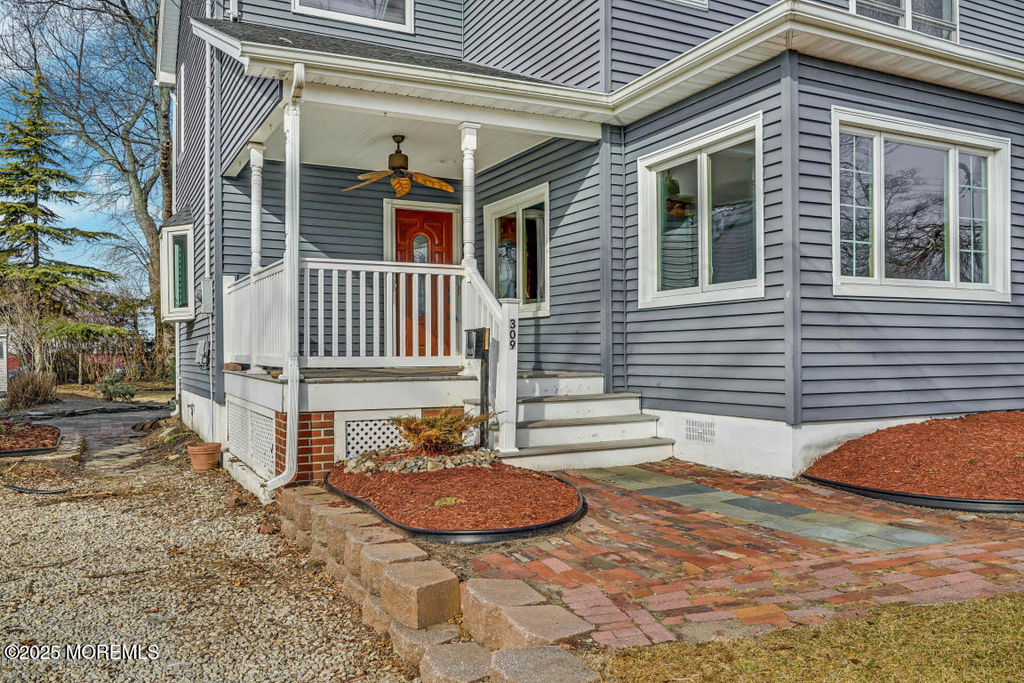 309 Cooks Lane - Photo 2