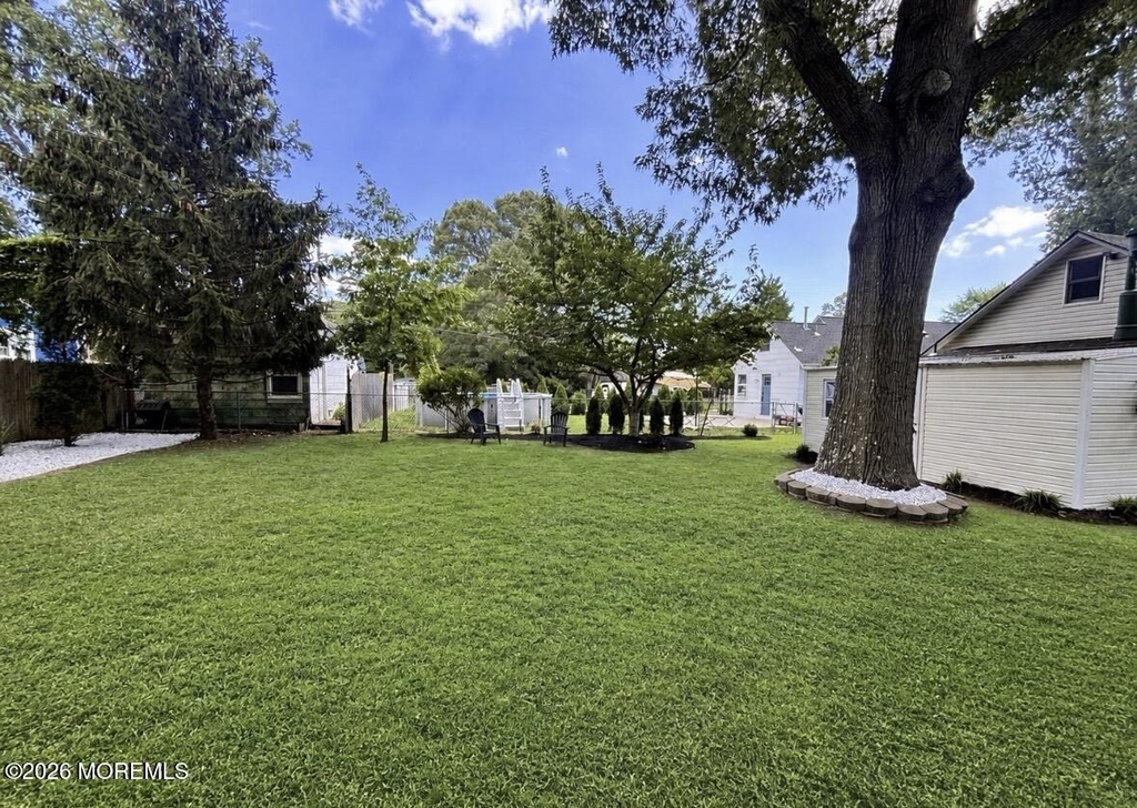 335 Elizabeth Avenue - Photo 15