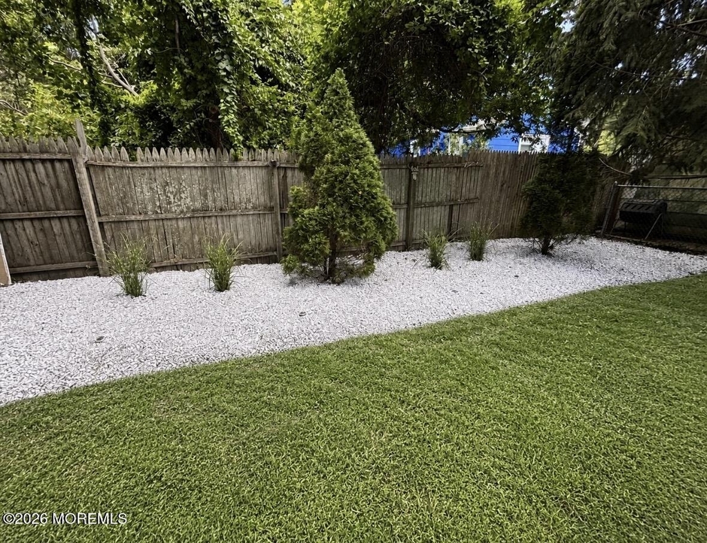 335 Elizabeth Avenue - Photo 14