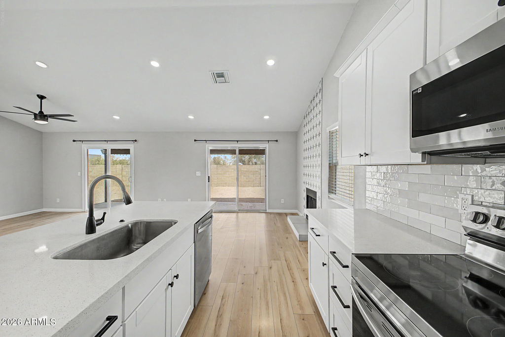 908 W Ross Avenue - Photo 11