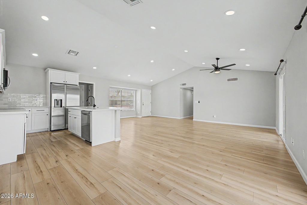 908 W Ross Avenue - Photo 10