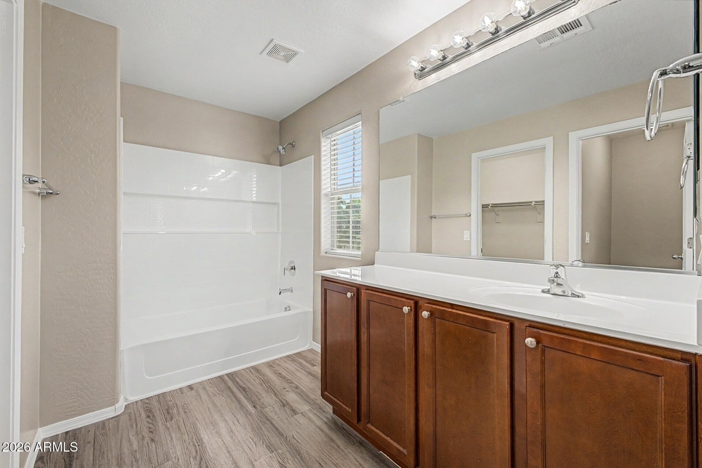 5452 W Fulton Street - Photo 4