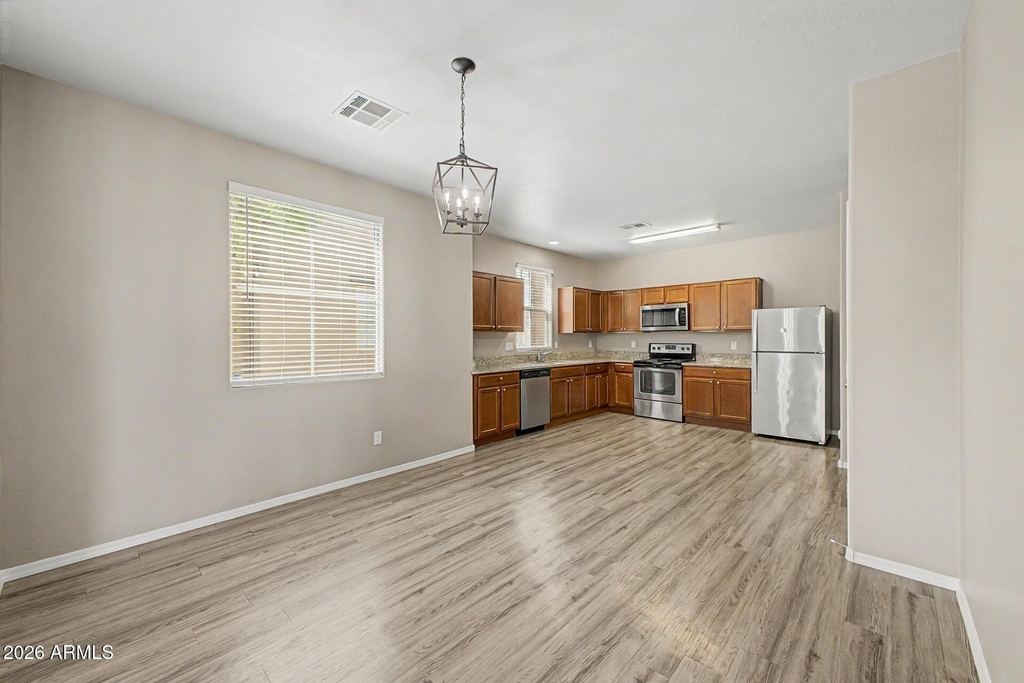 5452 W Fulton Street - Photo 7