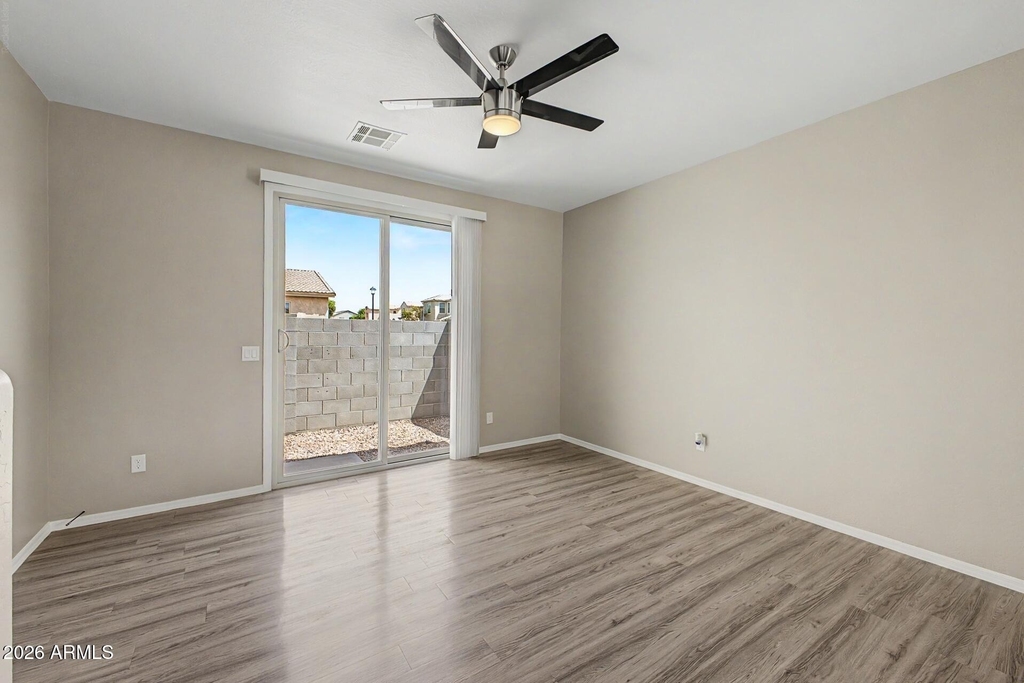 5452 W Fulton Street - Photo 2