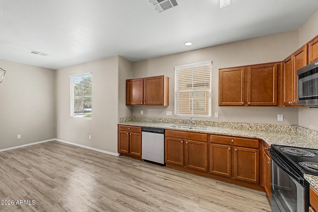 5452 W Fulton Street - Photo 12