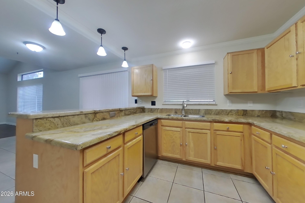 16286 N 159th Drive - Photo 5