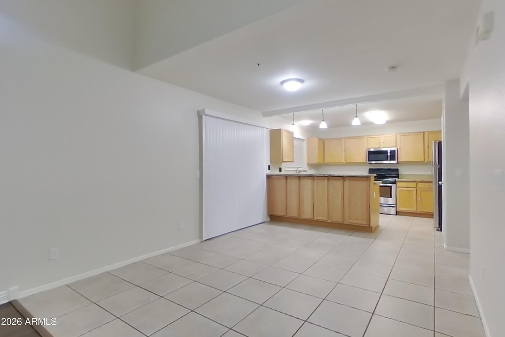 16286 N 159th Drive - Photo 2
