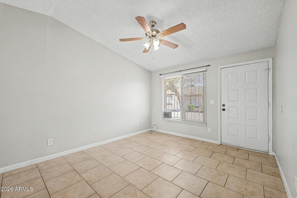 3646 N 69th Avenue - Photo 3