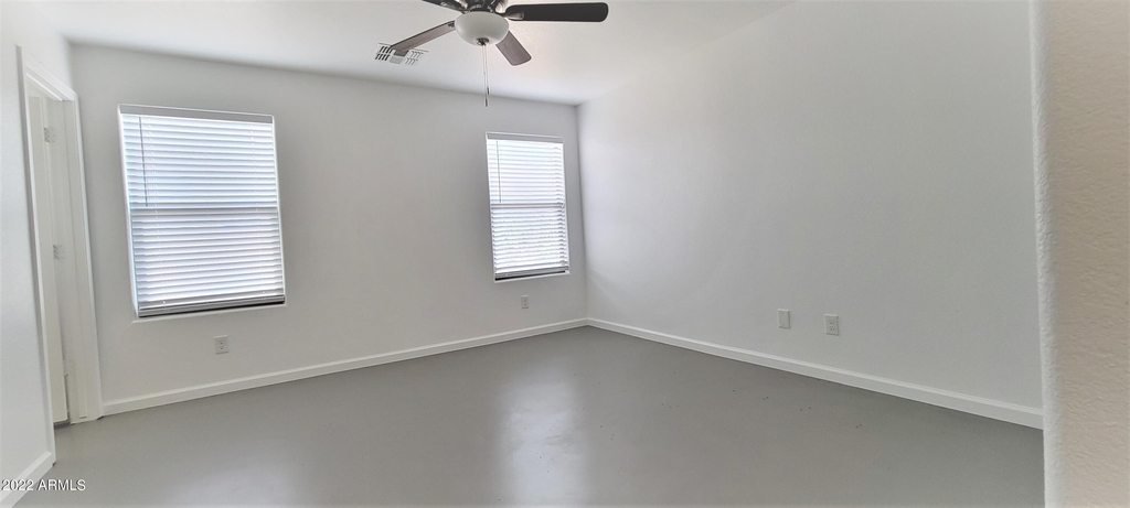 45556 W Amsterdam Road - Photo 28