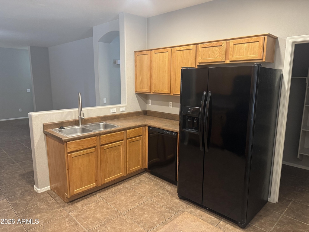 46156 W Barbara Lane - Photo 4