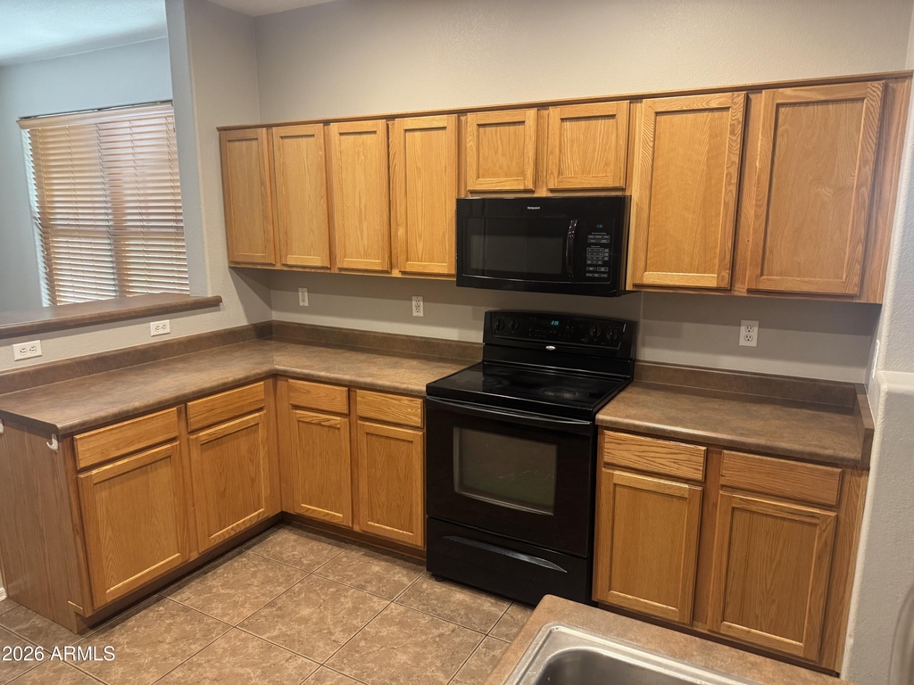 46156 W Barbara Lane - Photo 5