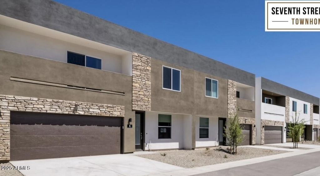 6631 S 7th Street - Photo 0
