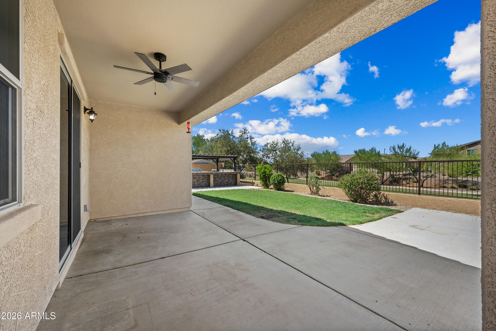 18436 W Carlota Lane - Photo 34