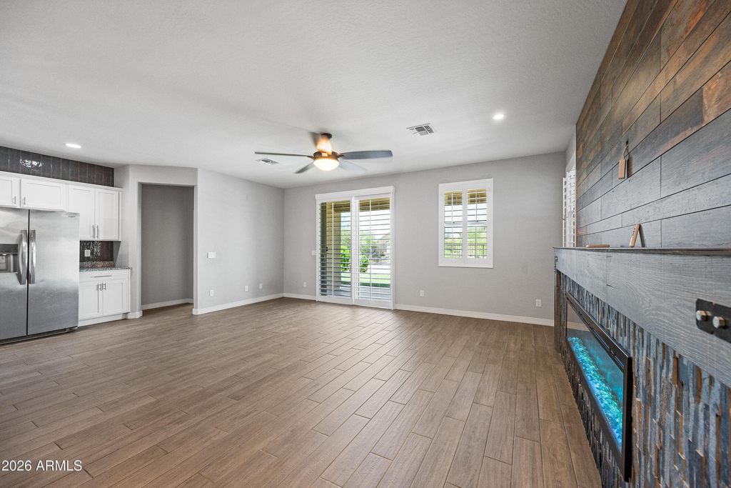 18436 W Carlota Lane - Photo 7