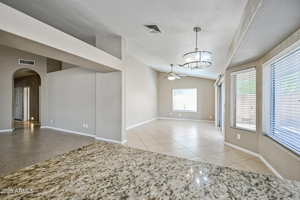 3830 E Tanglewood Drive - Photo 11