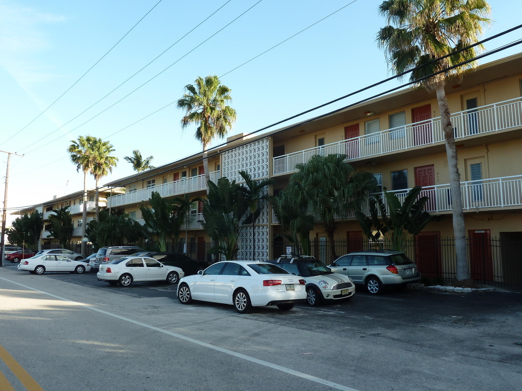 1510 Se 15th Street - Photo 1