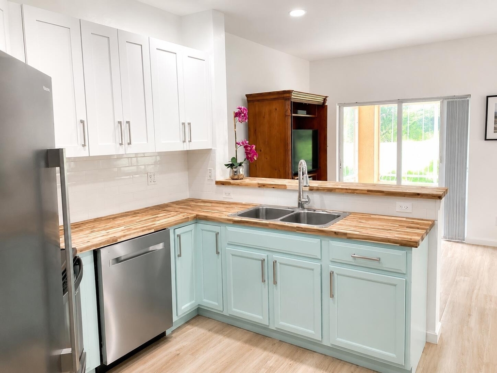 8232 Mulligan Circle - Photo 1