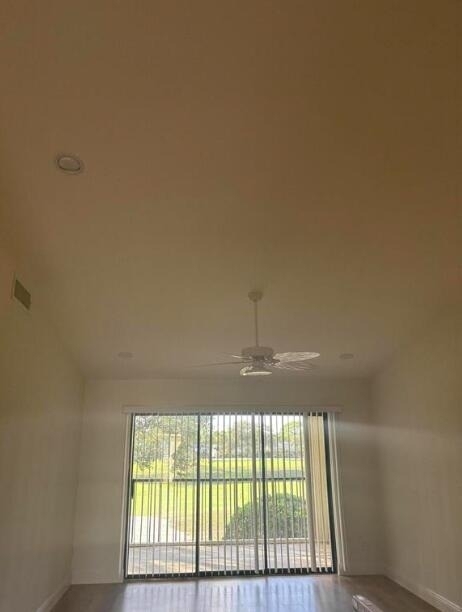 1112 Keystone Drive - Photo 3
