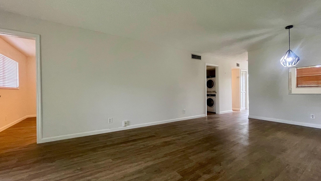 1801 Nw 75th Avenue - Photo 16