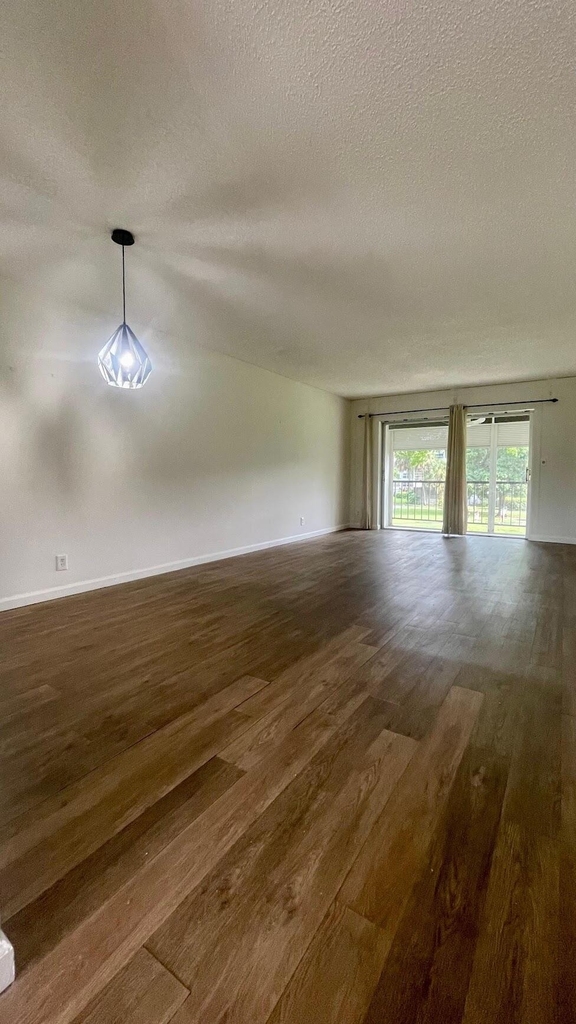 1801 Nw 75th Avenue - Photo 19