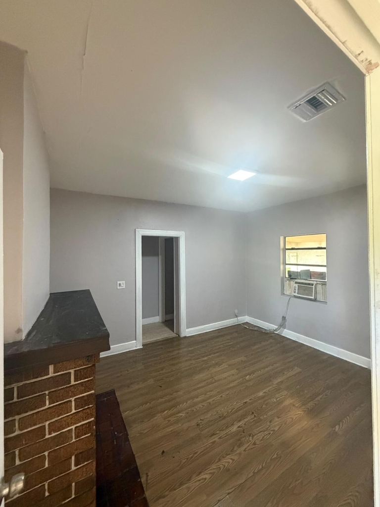 420 Lilac Court - Photo 2