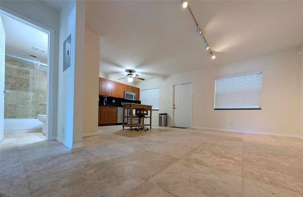1470 N Dixie Highway N - Photo 31