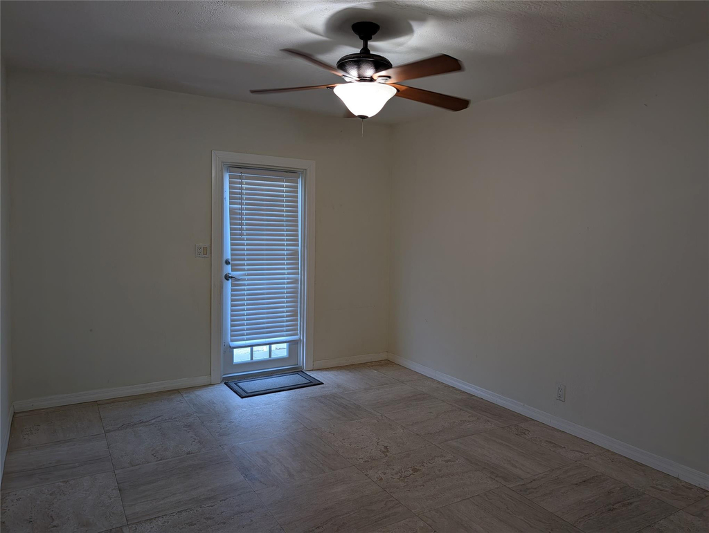 1470 N Dixie Highway N - Photo 51