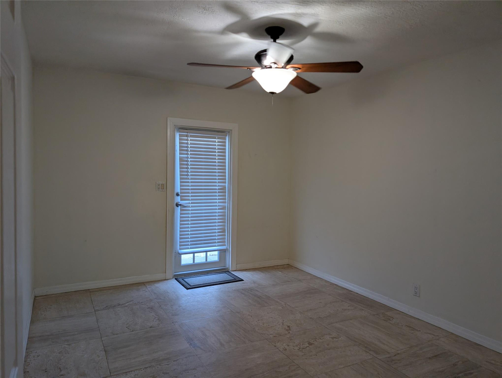 1470 N Dixie Highway N - Photo 52