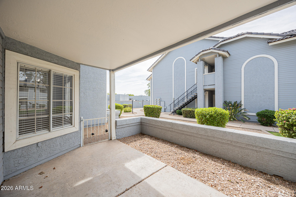 2910 W Marconi Avenue - Photo 22