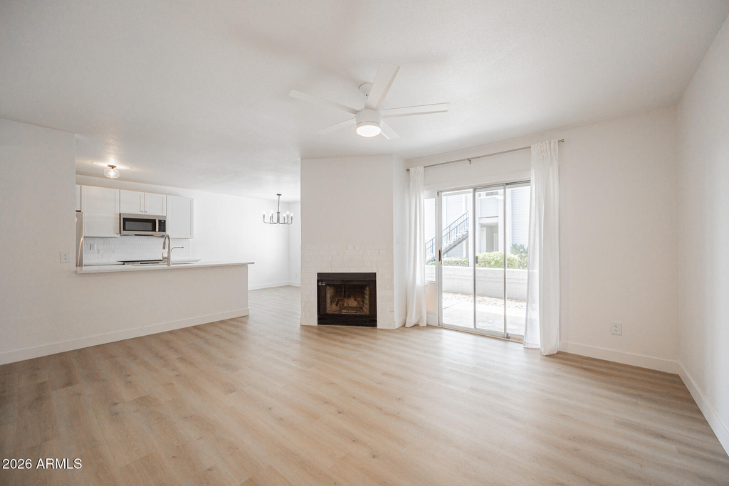 2910 W Marconi Avenue - Photo 3