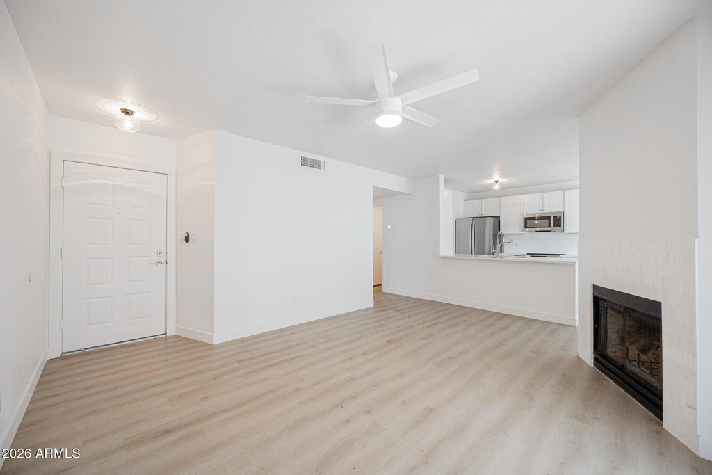 2910 W Marconi Avenue - Photo 4