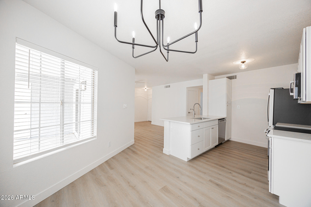 2910 W Marconi Avenue - Photo 8