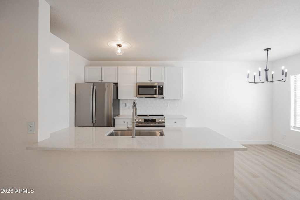 2910 W Marconi Avenue - Photo 5