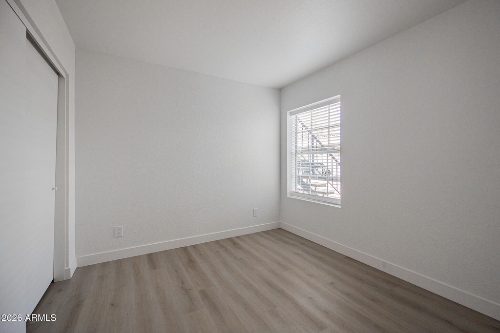 2910 W Marconi Avenue - Photo 16