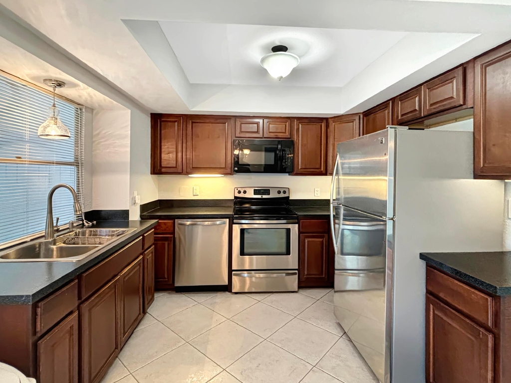 3154 Meridian Way S - Photo 6
