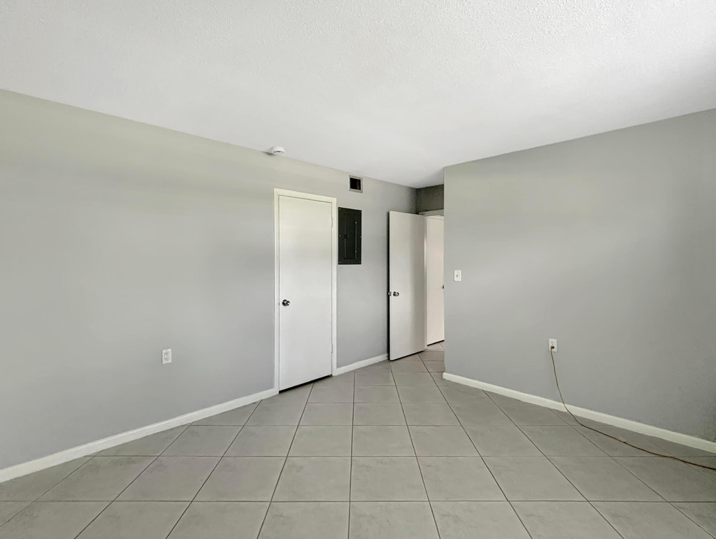 3154 Meridian Way S - Photo 18