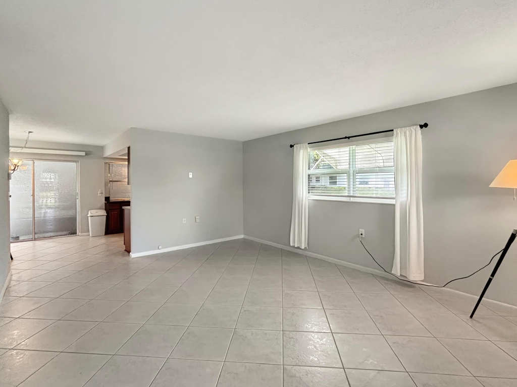 3154 Meridian Way S - Photo 12