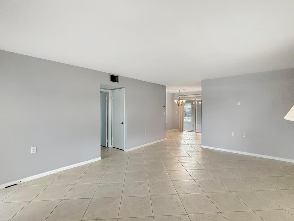 3154 Meridian Way S - Photo 11