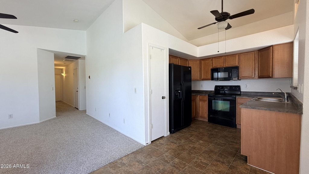 43036 W Anne Lane - Photo 4