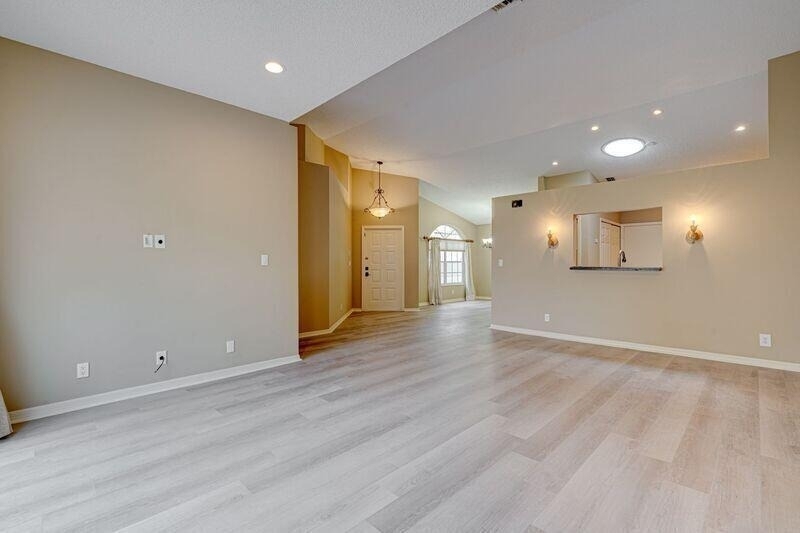 6183 Floral Lakes Drive - Photo 11
