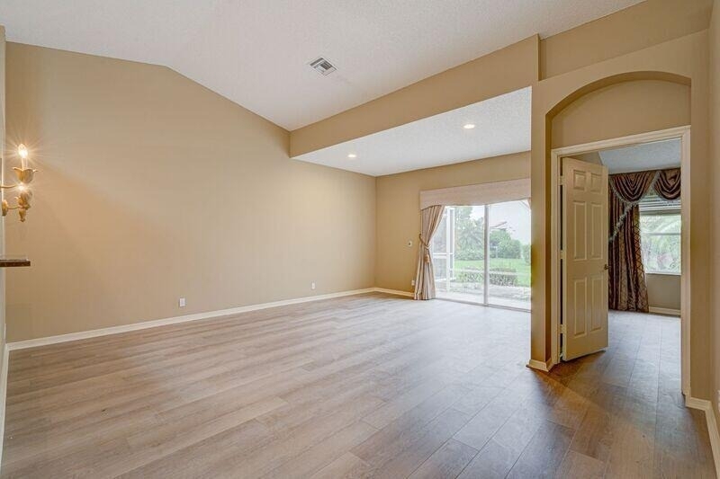 6183 Floral Lakes Drive - Photo 9