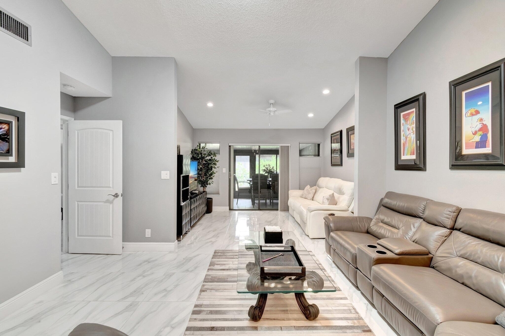 10927 Dolphin Palm Court - Photo 4